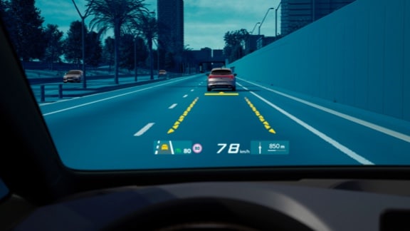 CUPRA Born head-up Display in windshield